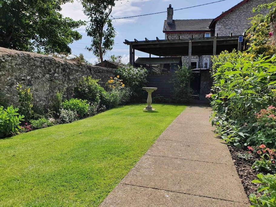 Mews Cottage Arnside - 2 Bedroom Cottage Екстериор снимка